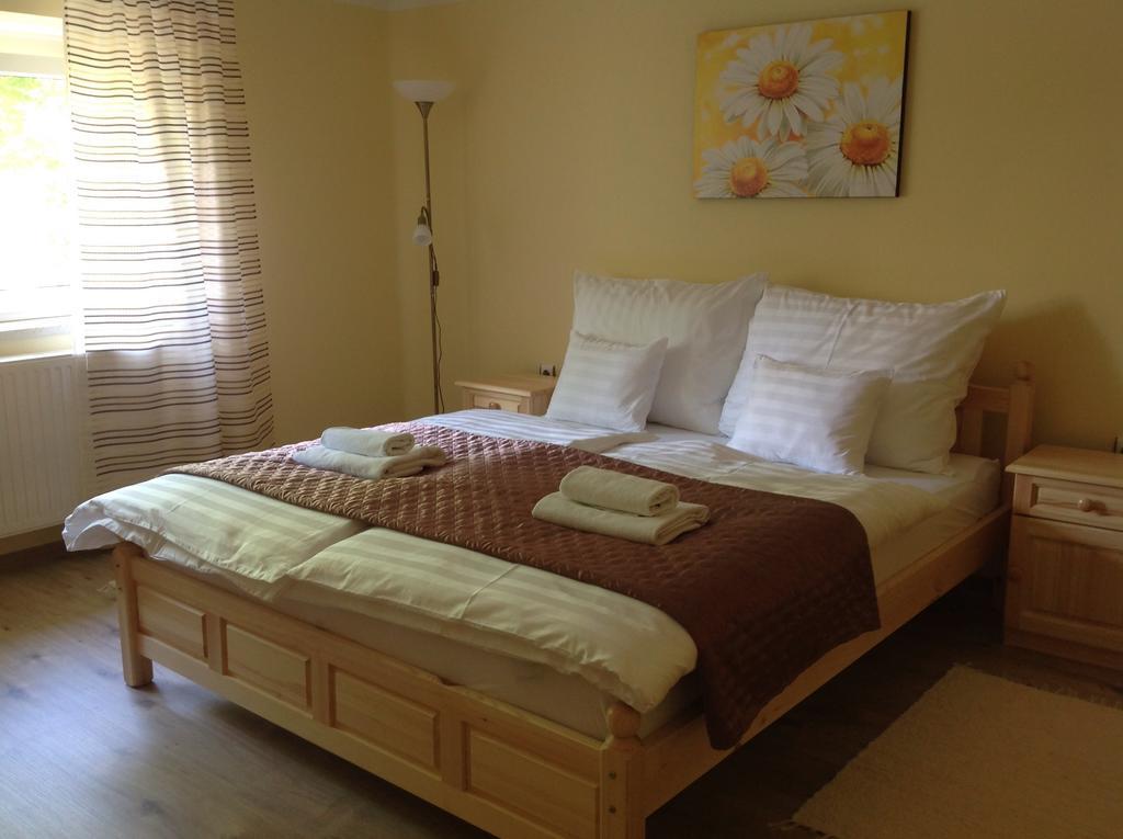 Honved Apartmanhaz Hévíz Oda fotoğraf