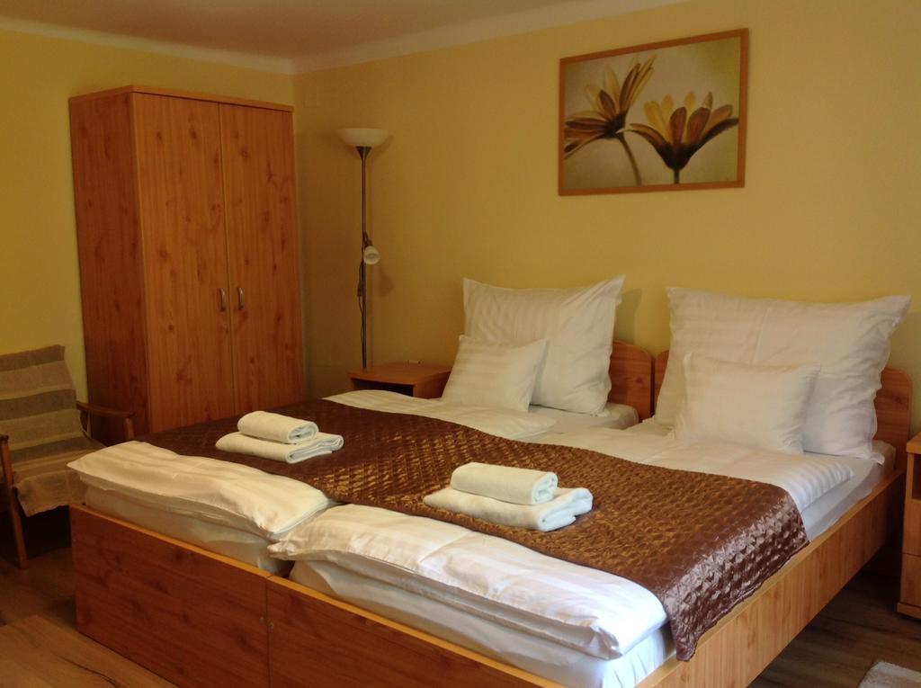 Honved Apartmanhaz Hévíz Oda fotoğraf